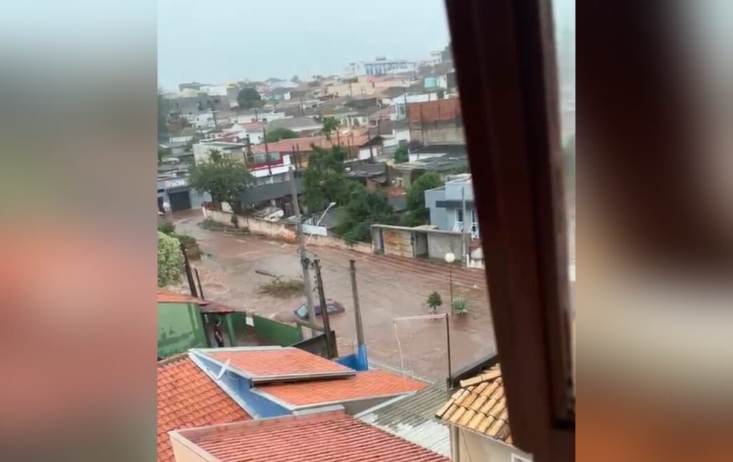 Itararé decreta emergência após chuva de granizo deixar estragos em mais de 380 casas