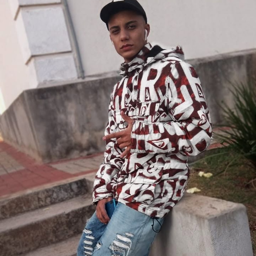 Jovem morto após ser atingido por placas de madeira em Campinas sonhava em cantar trap e era ‘vidrado’ na filha, diz mãe
