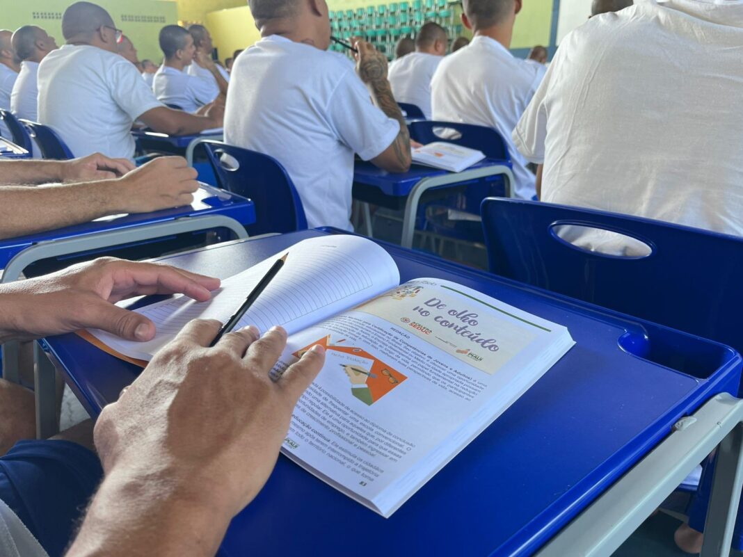 ‘Pesadelo’, ‘demoníaco’, ‘vontade de chorar’: veja os temas da redação do Encceja 2026 que abalaram candidatos