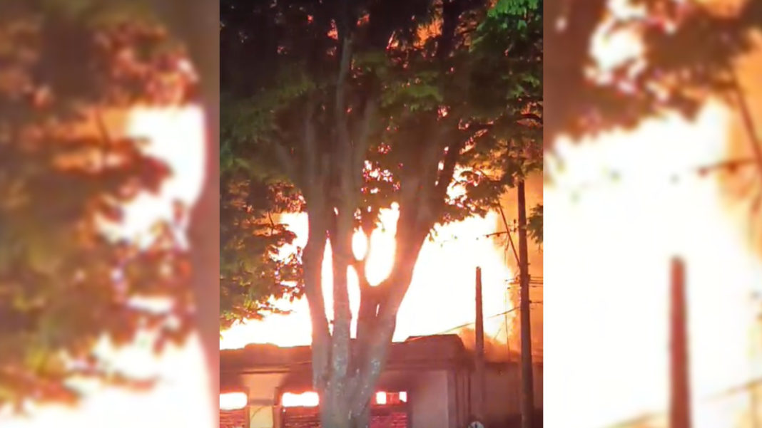 Homem morre em incêndio que atingiu casa e oficina de tapeçaria no interior de SP