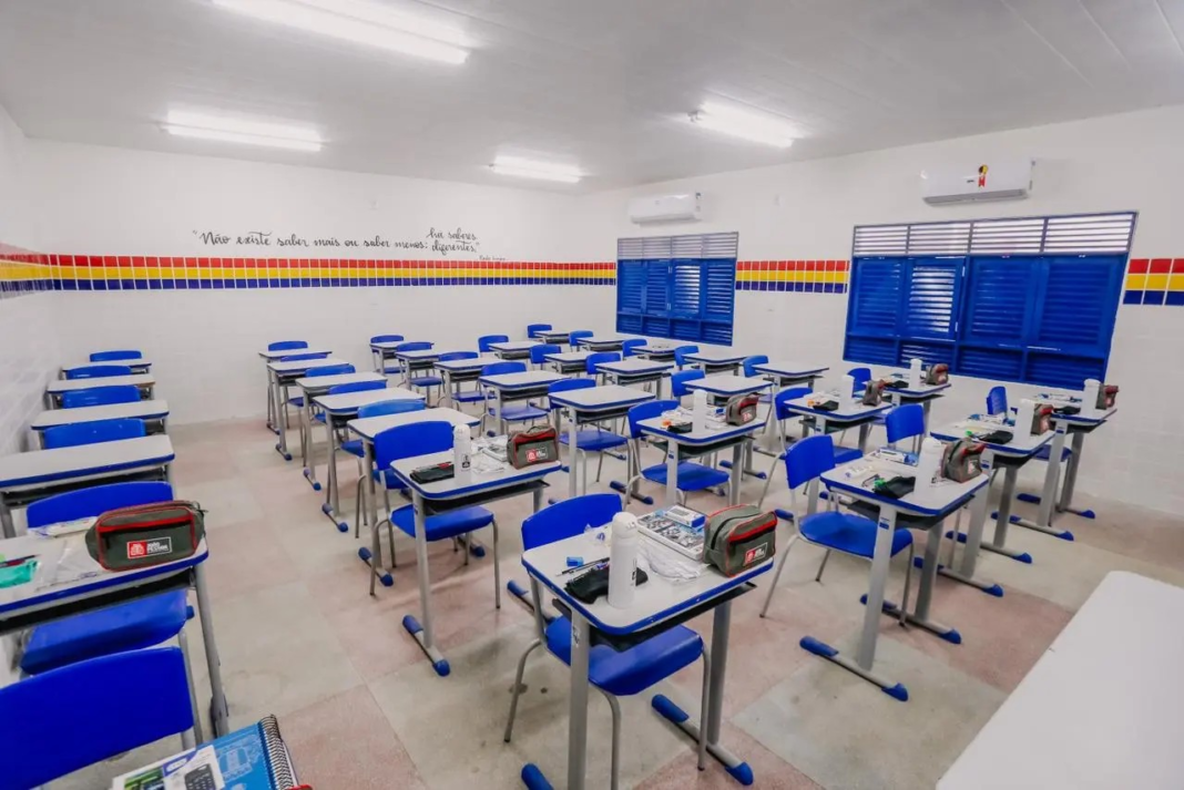 Aprendizagem no Brasil avança em 20 anos, mas cenário de Matemática no ensino médio é crítico