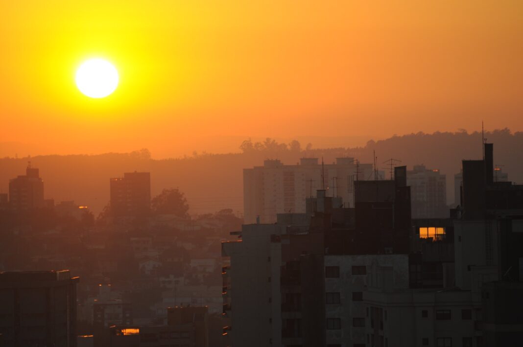 Super El Niño pode elevar temperatura em até 2°C nas regiões de Campinas e Piracicaba, aponta Cptec