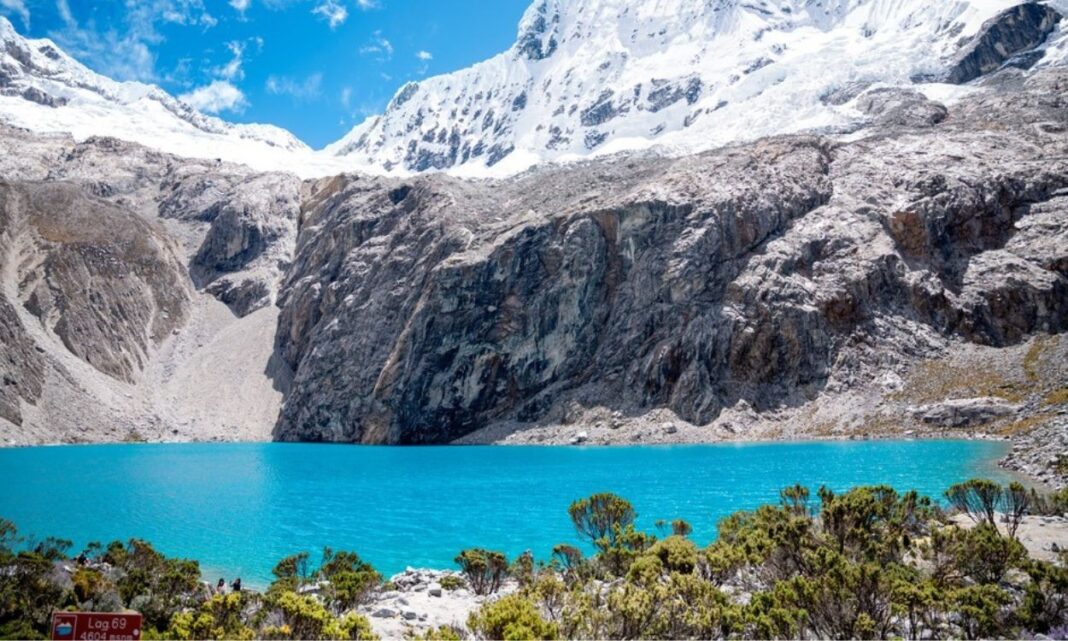 Geleiras peruanas encolhem e aumentam risco de inundação por lago glacial em Huaraz
