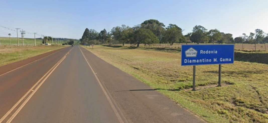 Colisão frontal na Rodovia Diamantino Monteiro da Gama em Arandu deixa um ferido grave e quatro com lesões leves