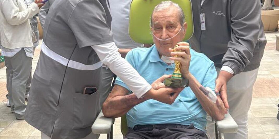 Carlos Alberto Parreira recebe alta após 80 dias internado no Rio de Janeiro