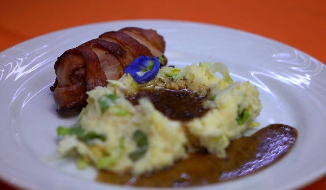Chef holandês compartilha receita afetiva de charuto de carne com purê de batatas e chicória no Sabor de Casa