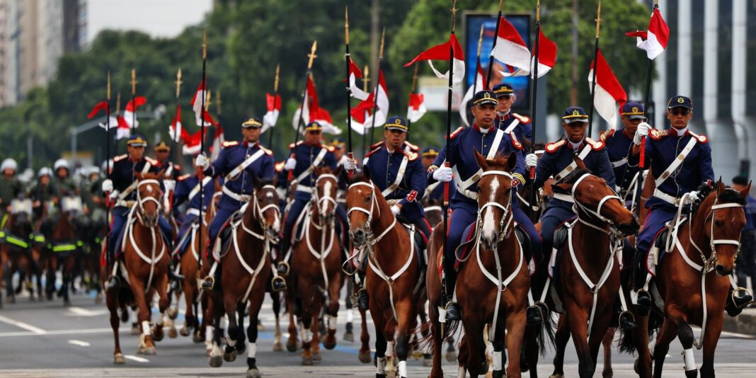 Rio de Janeiro Celebra o Dia da Independência com Tradicional Desfile Cívico-Militar na Avenida Presidente Vargas