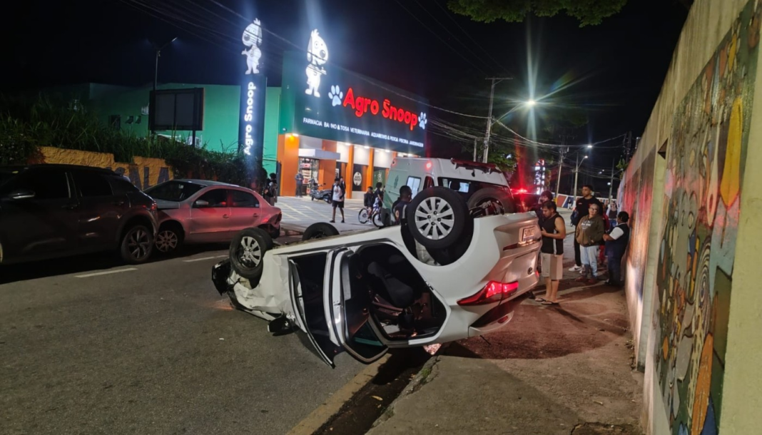 Motorista embriagado é preso em flagrante após capotar e atingir dois carros em Vinhedo