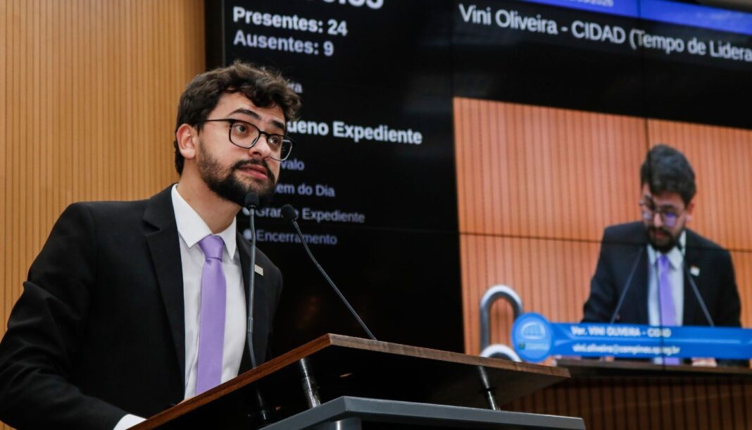 Câmara de Campinas agenda votação sobre cassação do vereador Vini Oliveira por quebra de decoro