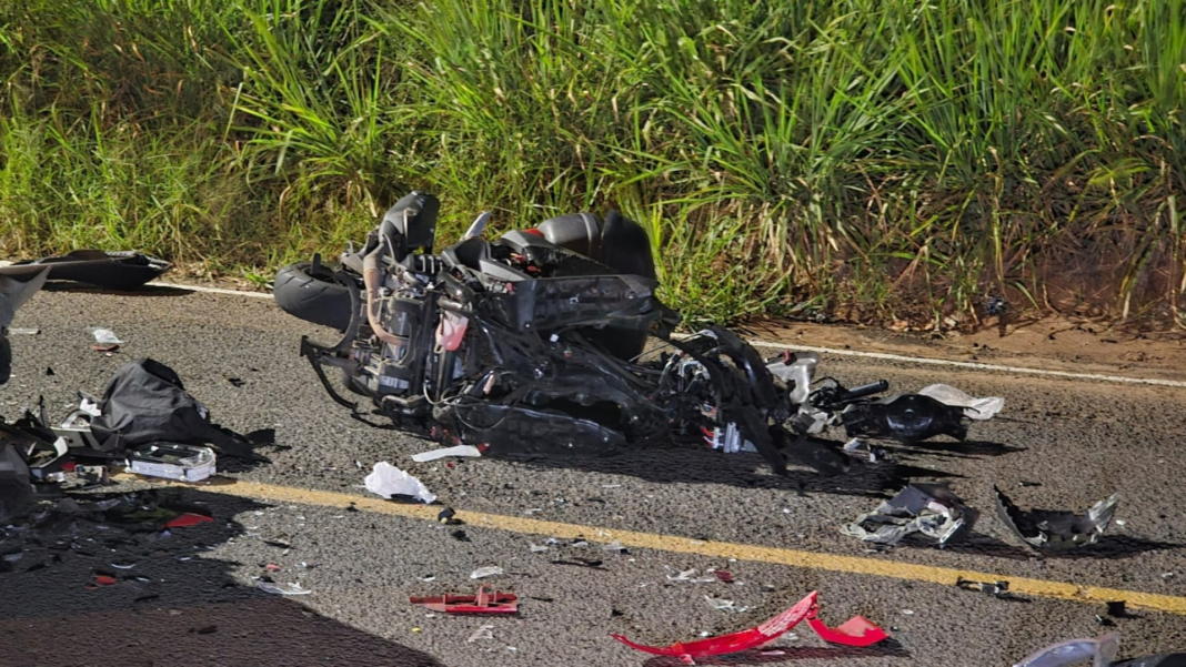 Motociclista de 46 anos morre em acidente após colisão com carro em Lins