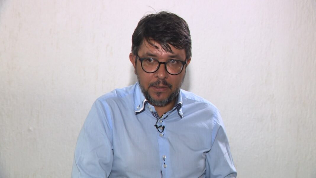 Carlos Machado, candidato ao governo de SP, defende redução de alunos por sala e ampliação de moradias populares