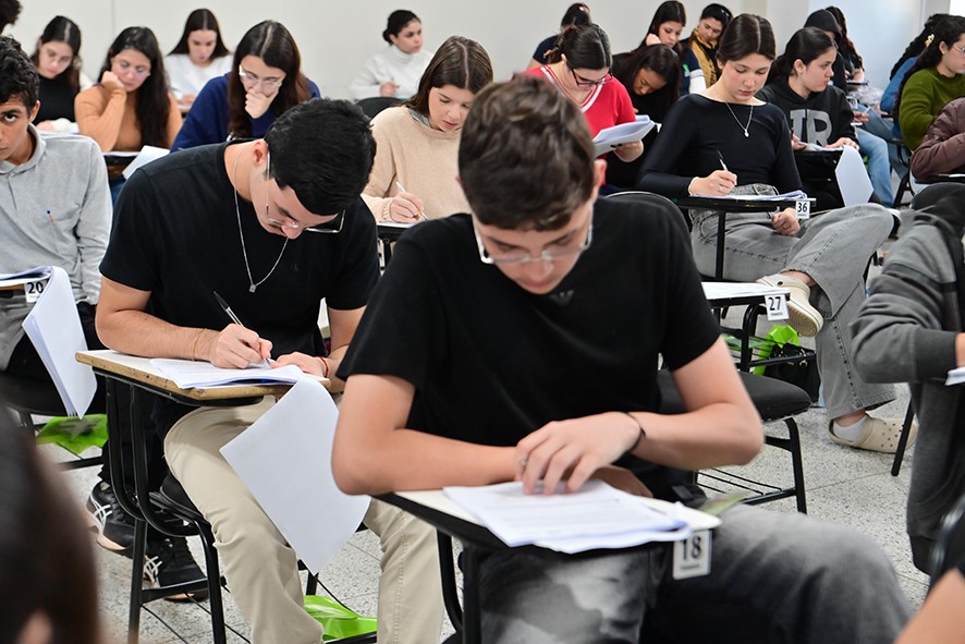 Vestibular 2027 da Unoeste oferece bolsas de até 80% para novos alunos