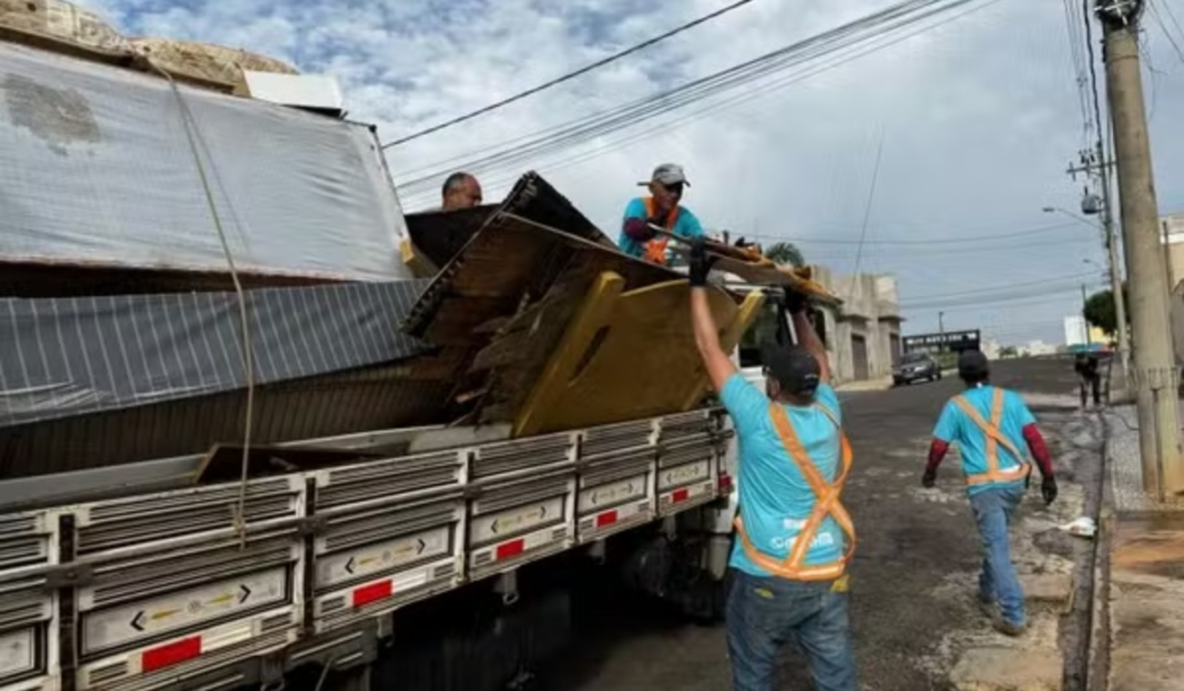 Dracena inicia mutirão de limpeza contra a dengue com cronograma detalhado por setores