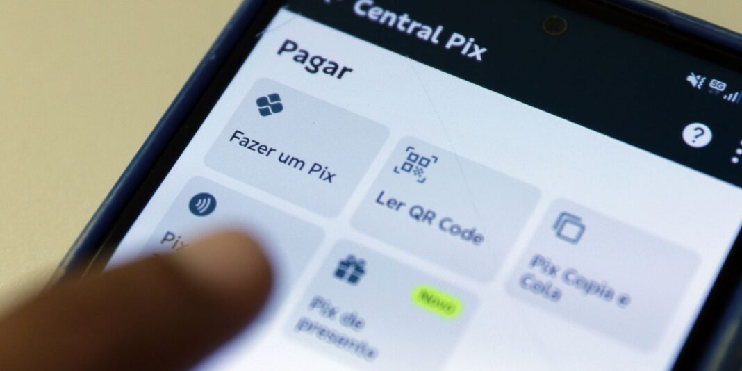 Banco Central proíbe publicidade em comprovantes do Pix a partir de março de 2027