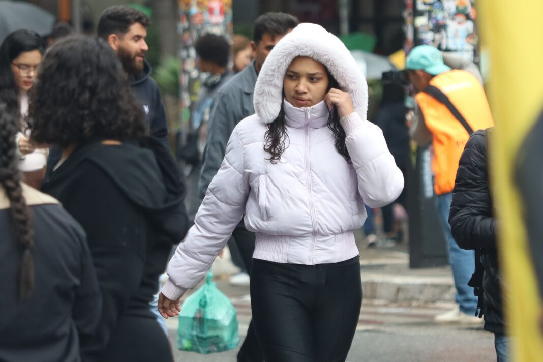 Frio perde força na região de Campinas com temperaturas subindo, mas chuva persiste