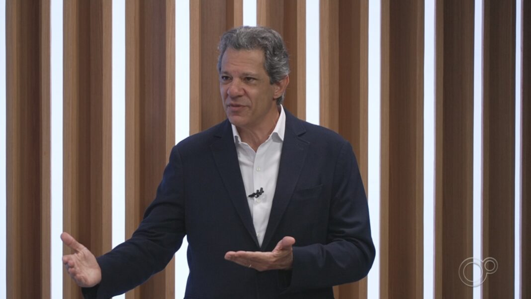 Candidato ao governo de SP, Fernando Haddad promete rever contratos da gestão Tarcísio: ‘Free flow, venda dos trilhos e Sabesp’