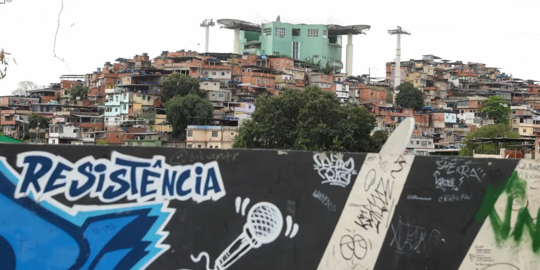 Moradores de favelas do Rio priorizam educação e oportunidades em eleições