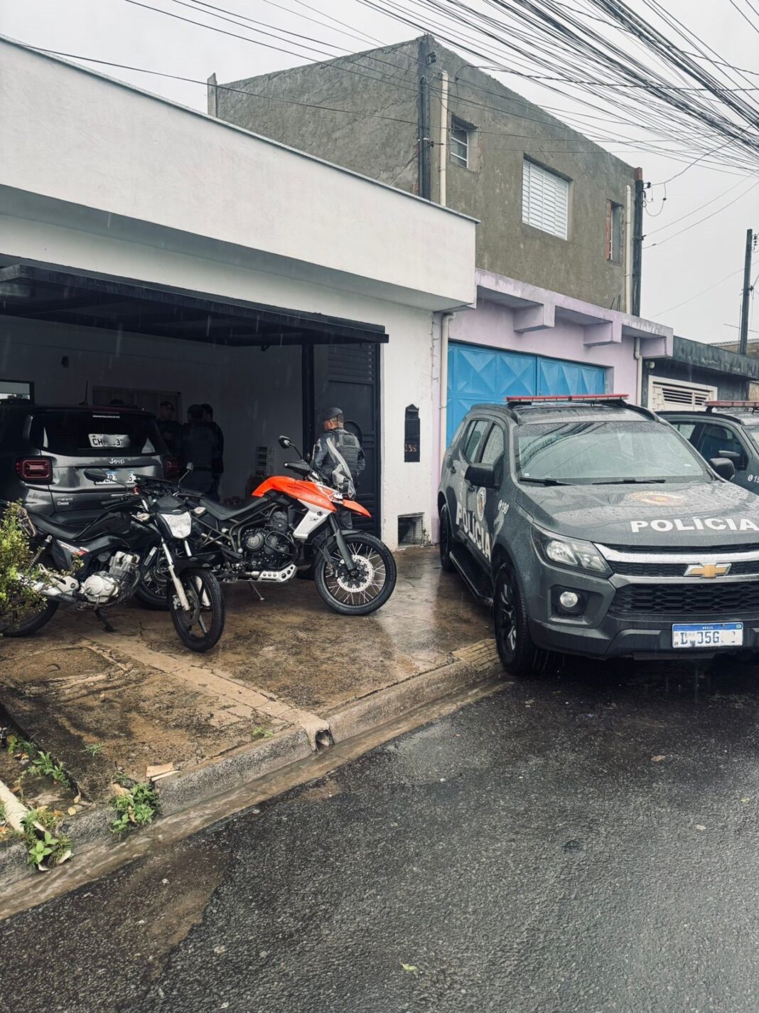 Quadrilha de agiotagem torturou e tomou BMW de empresário durante sequestro para cobrar dívida no interior de SP, diz polícia