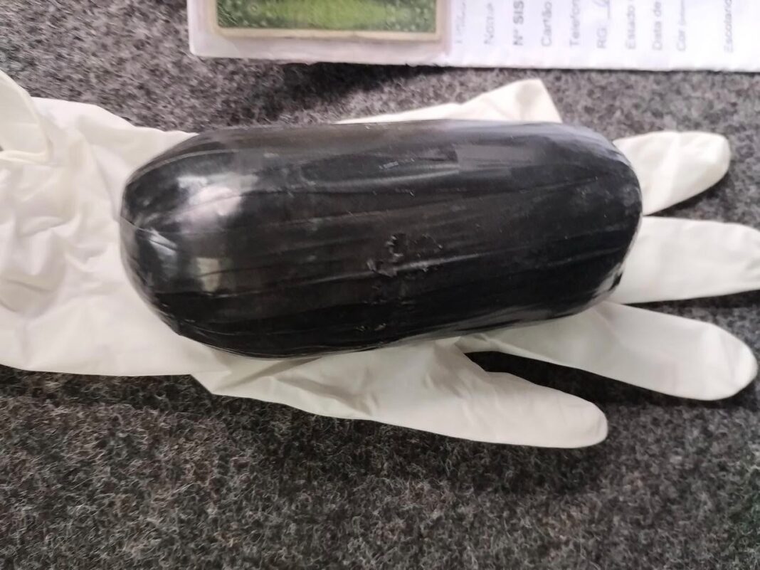 Grávida de seis meses é presa ao tentar levar maconha para Penitenciária de Guareí